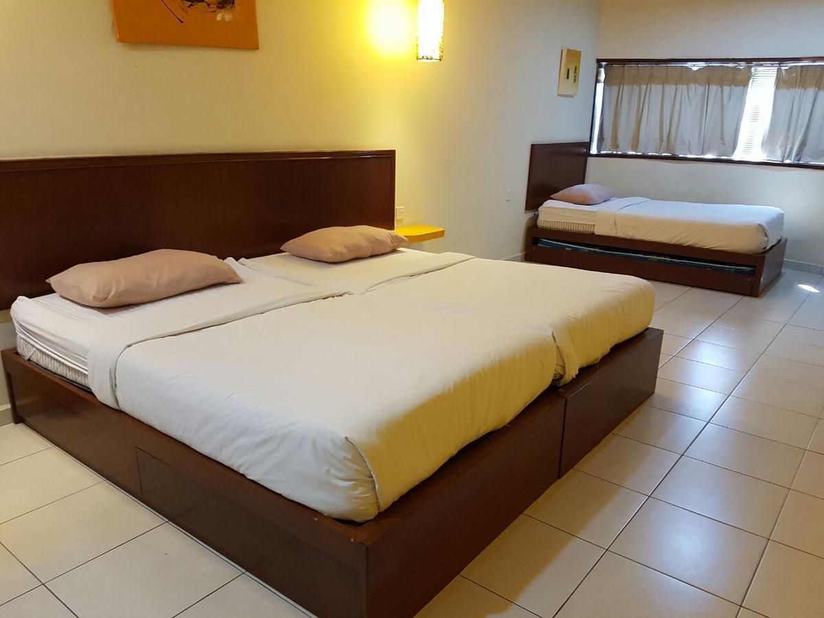 Newbridge Hotel Malacca Extérieur photo