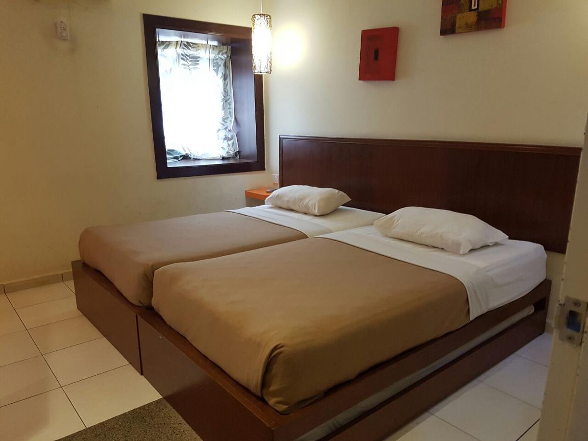 Newbridge Hotel Malacca Extérieur photo
