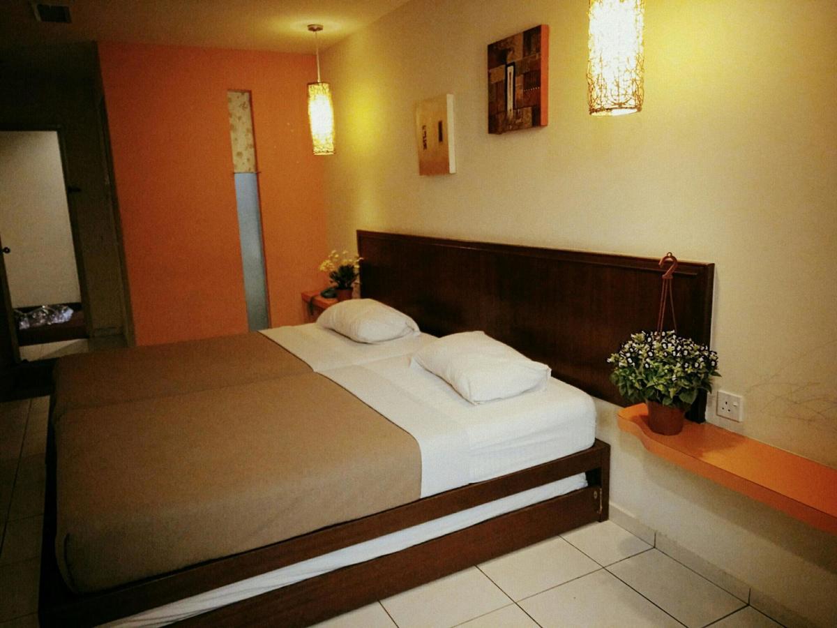 Newbridge Hotel Malacca Extérieur photo