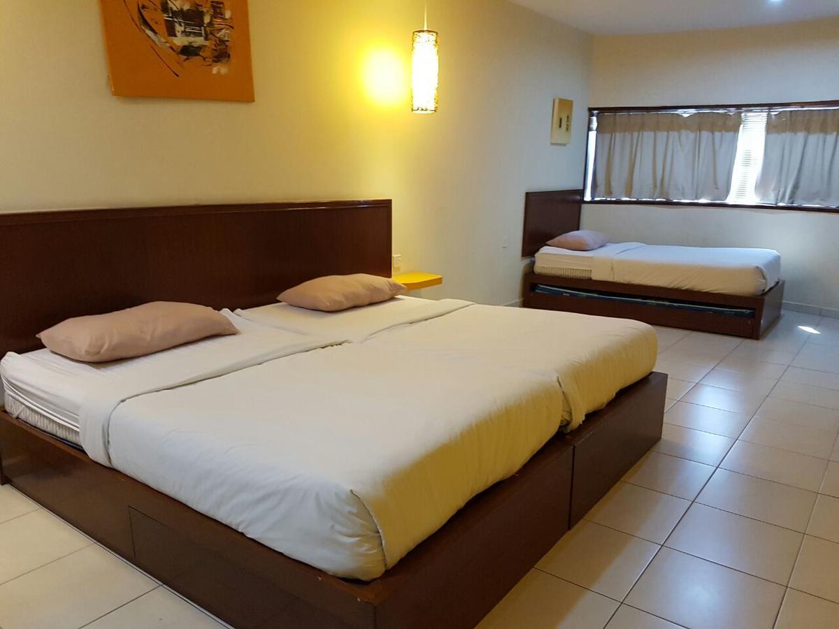 Newbridge Hotel Malacca Extérieur photo
