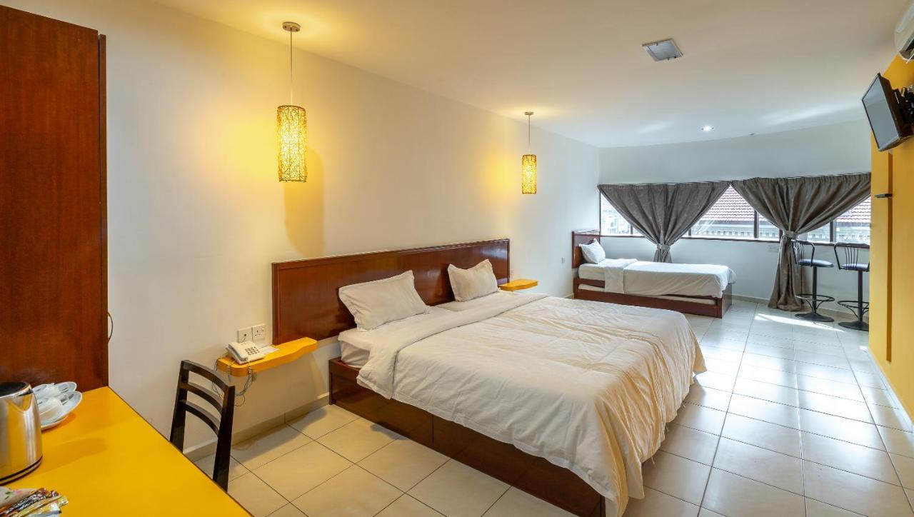 Newbridge Hotel Malacca Extérieur photo