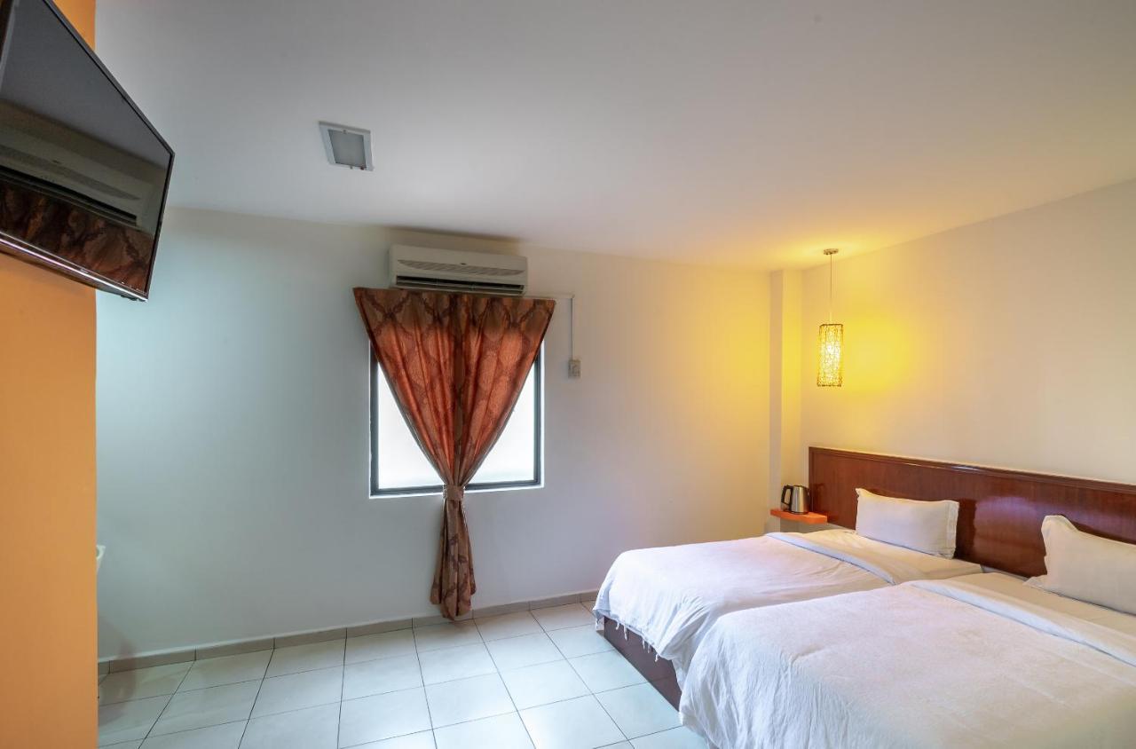 Newbridge Hotel Malacca Extérieur photo